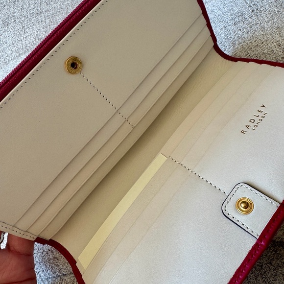 RADLEY LONDON Red Leather Wallet - Picture 2 of 4
